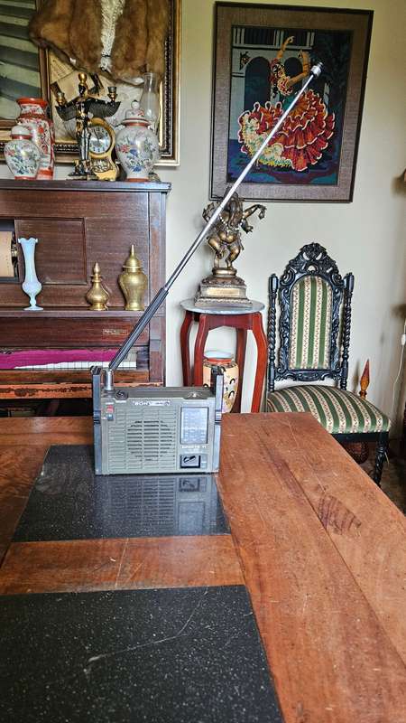 Old Portable Sony Spots 11 Solid State Radio