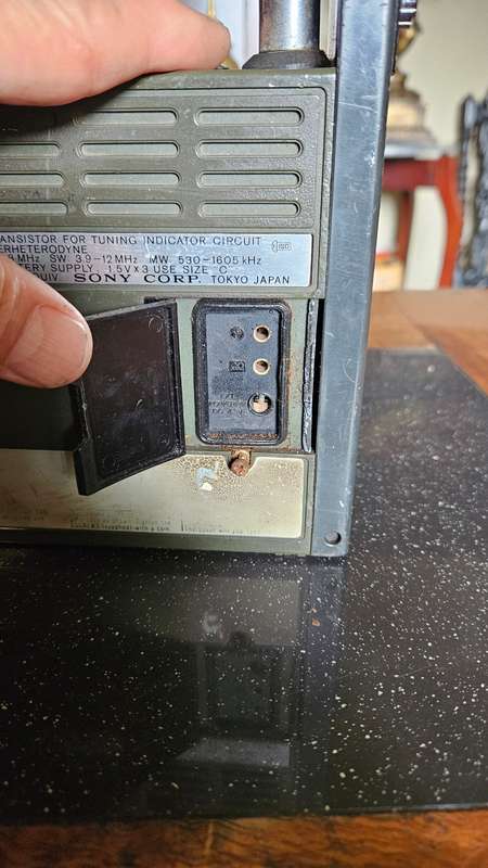 Old Portable Sony Spots 11 Solid State Radio