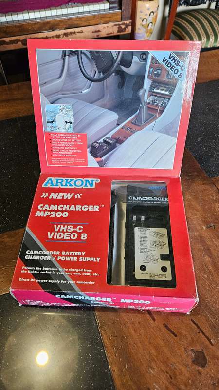 Arkon MP200 Battery Charger