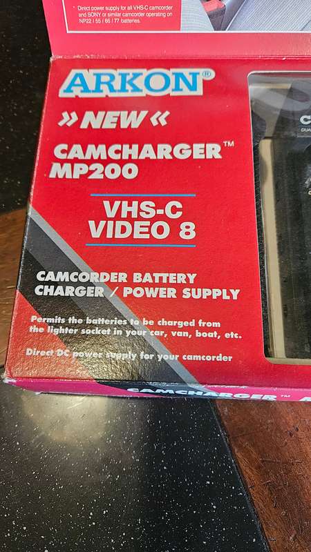 Arkon MP200 Battery Charger