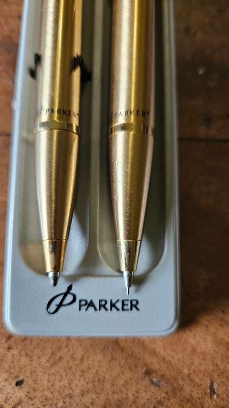 Parker Gold Tone Pen & Pencil Set