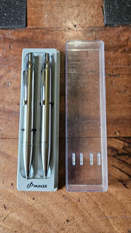 Parker Stainless Steel Pen & Pencil set