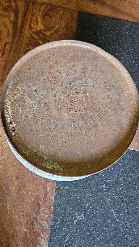 Old Castrol Can