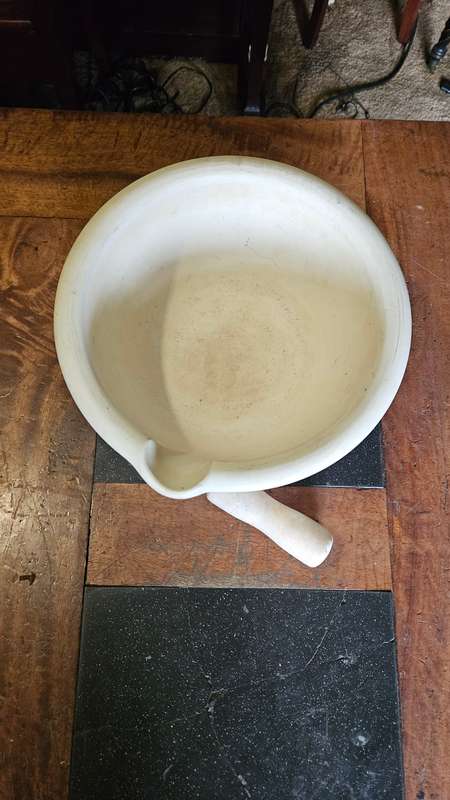Large Vintage Wedgwood Mortar & Pestle