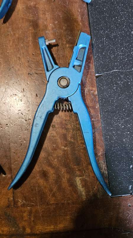 Veterinary Ear Tagging Tools