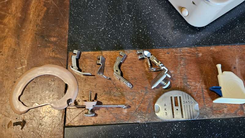 Vintage Singer Sewing Machine Plus Accessories