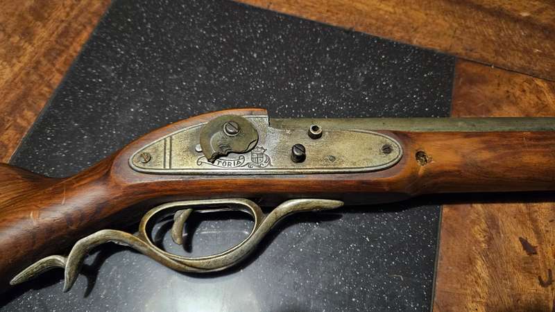 Vintage Flint Gun Replicas Plus a Lighter Gun
