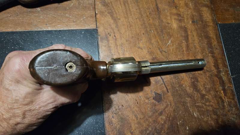 Vintage Flint Gun Replicas Plus a Lighter Gun
