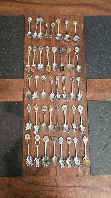 Collectable Teaspoon Lot