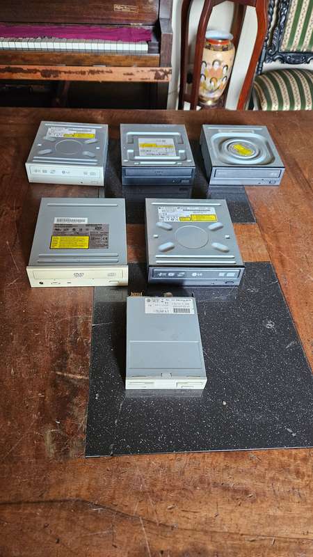 CD Rom Drive Lot