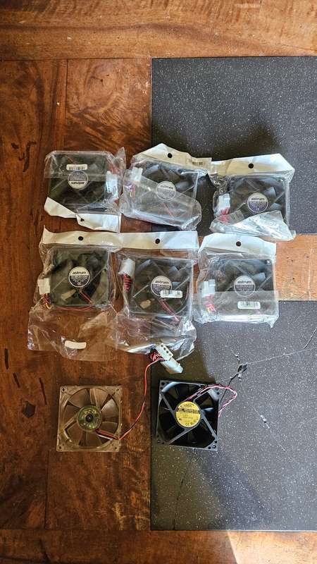 Case Fan Lot