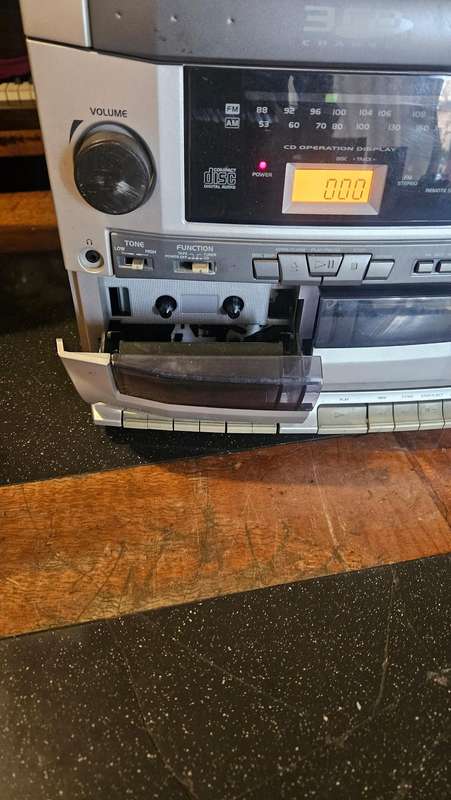Sansui 3 CD Changer HiFi Music system