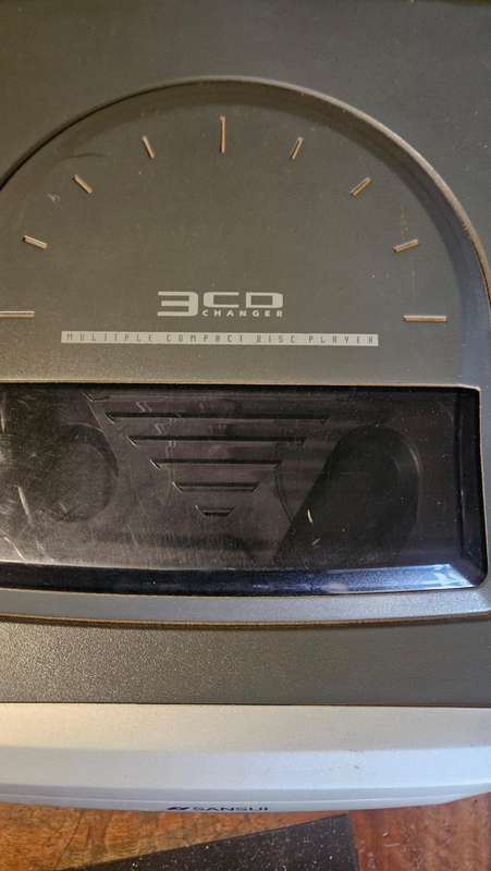 Sansui 3 CD Changer HiFi Music system