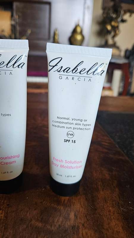 Isabella Garcia 3-1 Creams