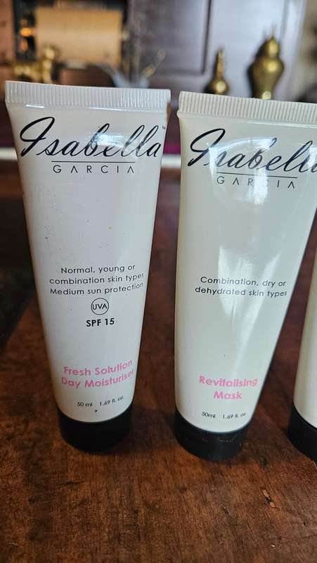 Isabella Garcia 3-1 Creams
