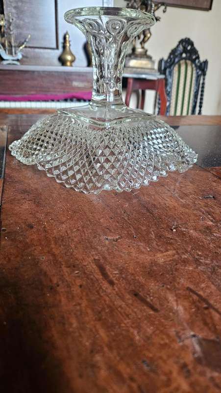 Vintage LE Smith Diamond Point 650 Compote