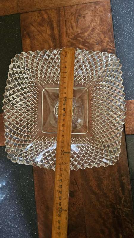 Vintage LE Smith Diamond Point 650 Compote