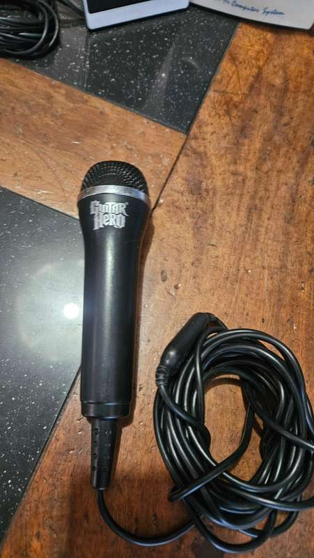 Computer Speakers Lot & Microphone