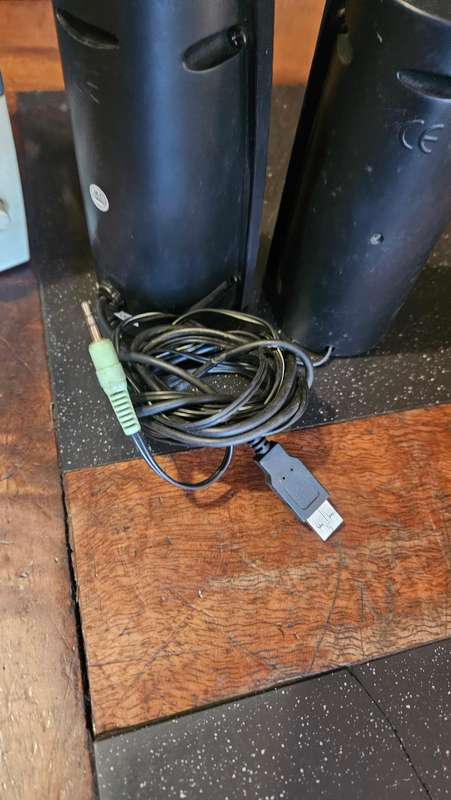 Computer Speakers Lot & Microphone