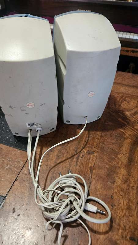 Computer Speakers Lot & Microphone