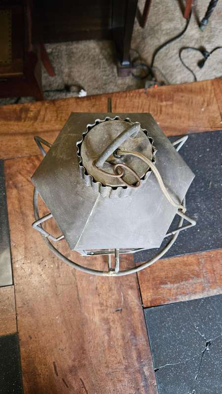 Antique Garden Metal Hanging Lamp Shade with Glass Panes