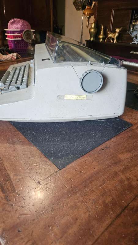 IBM Electronic Typewriter