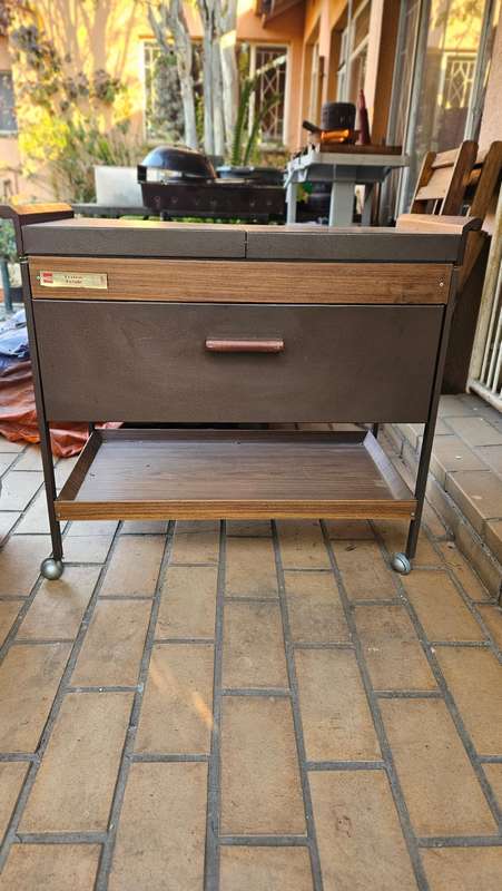 Food Warmer Trolley