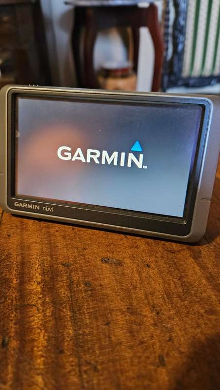 Garmin Nuvi 55 LM GPS Navigation