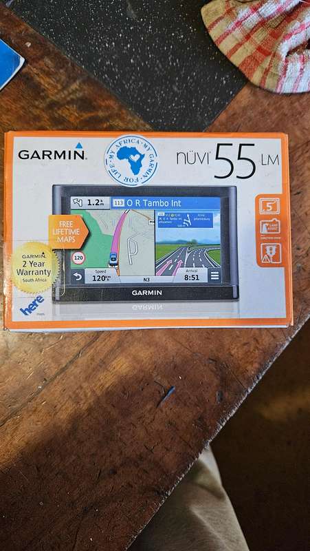 Garmin Nuvi 55 LM GPS Navigation