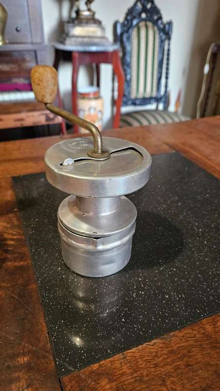 Vintage Items Lot