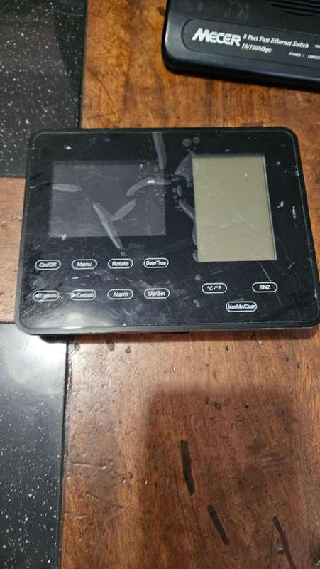 Electronics lot