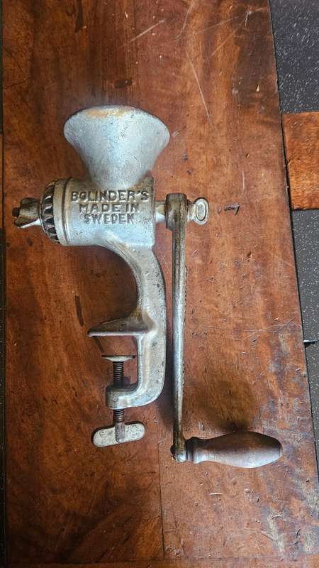 Vintage Bolinder Meat Grinder No: 2