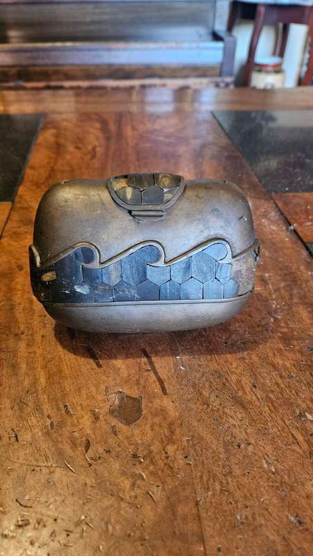 Vintage Metal  Coin Purse