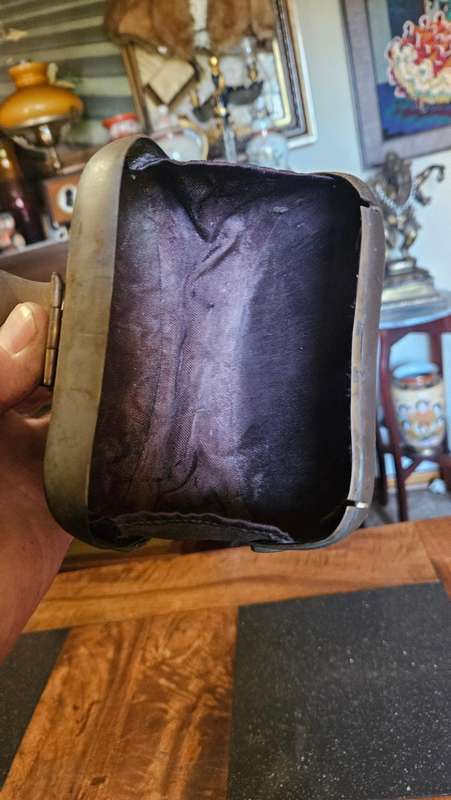 Vintage Metal  Coin Purse