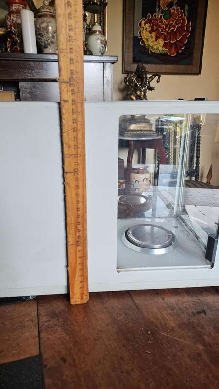 Mettler Analytical Balancing Scale Model AE 200