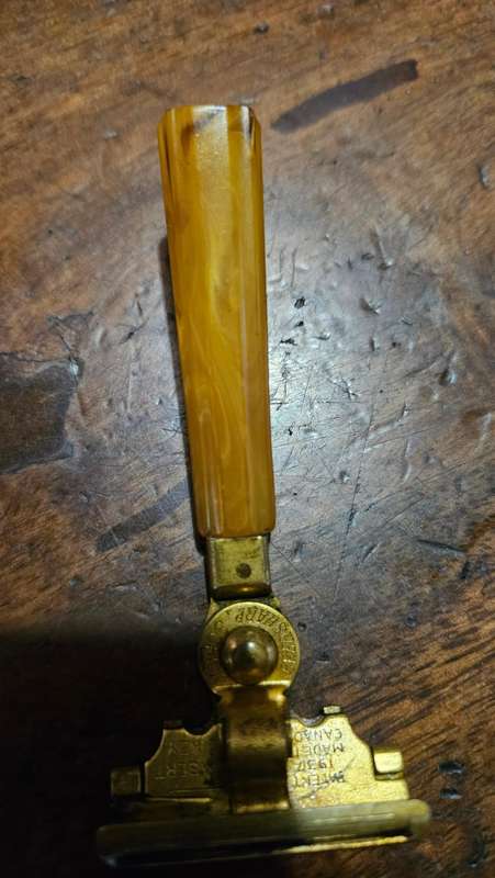 Vintage Schick Razor with Bakelite Handle