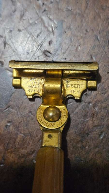 Vintage Schick Razor with Bakelite Handle