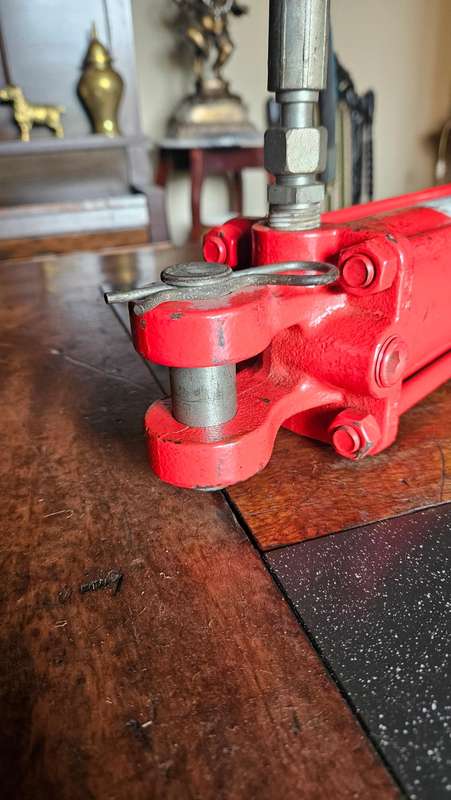 Tie Rod Cylinder