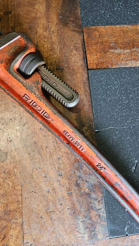 Adjustable 24" Wrench