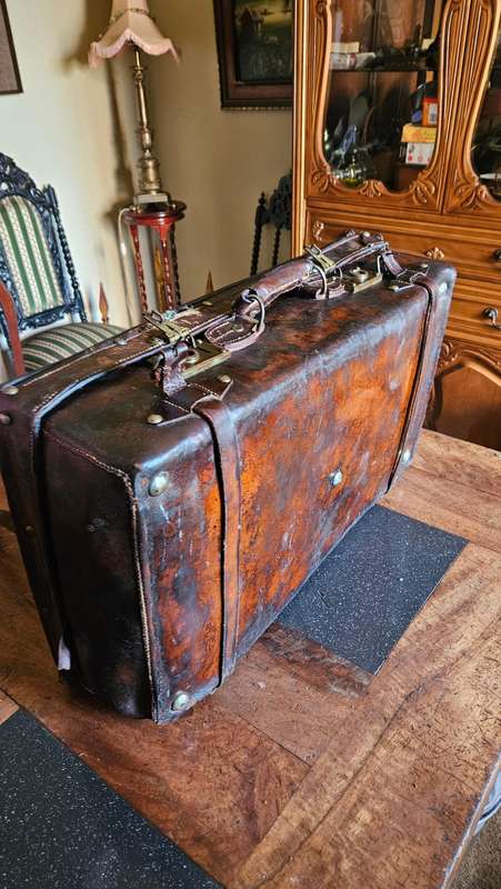 Suitcase lot