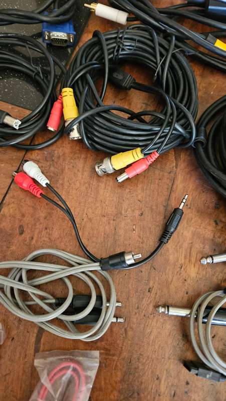 Cables Lot
