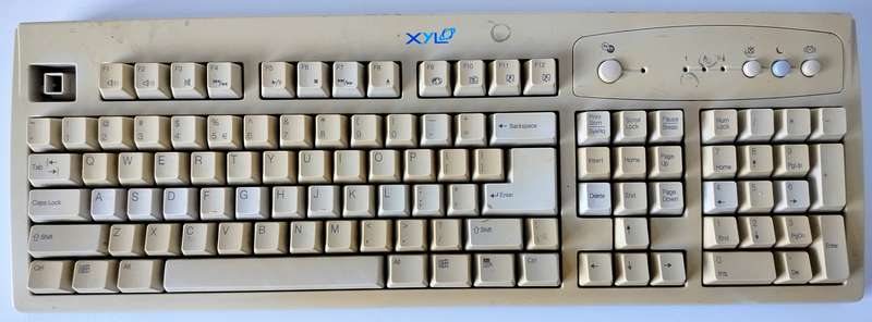 Xylo vintage beige keyboard | Needs new cable fitted | Spares or repair