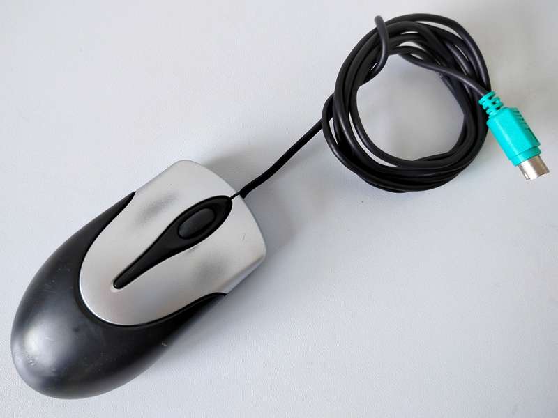 Genius Netscroll optical mouse with PS/2 connector