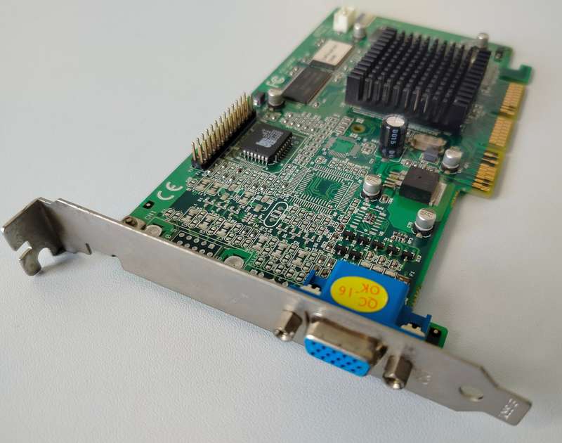 Gainward AGP GeForce2 MX 32MB | No display output | For spares or repair