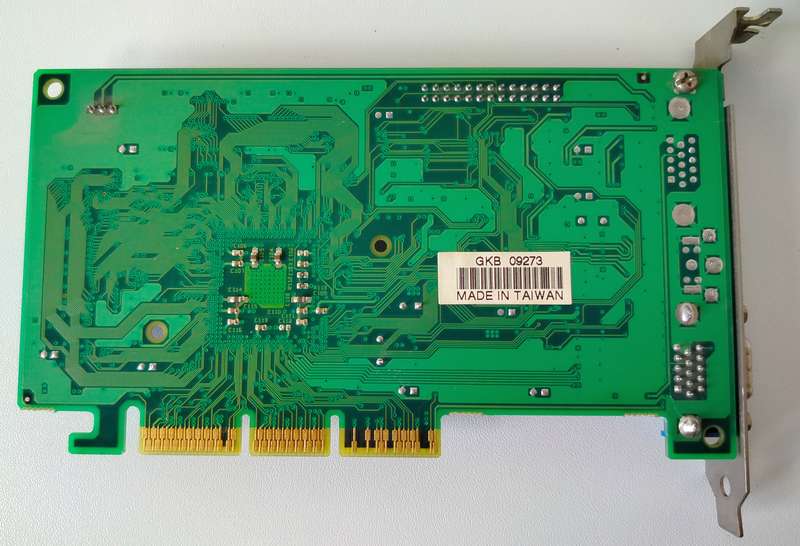 Gainward AGP GeForce2 MX 32MB | No display output | For spares or repair