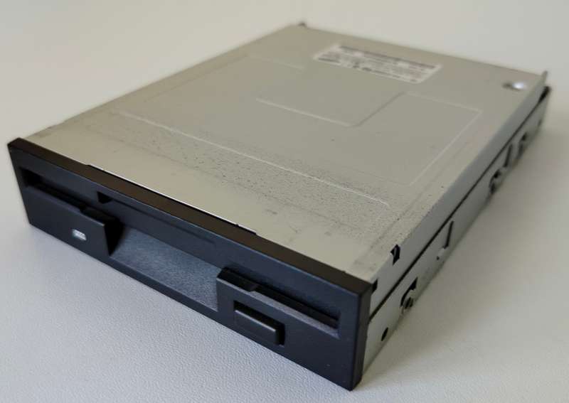 Samsung 1.44 floppy drive | 3.5 inch | Black