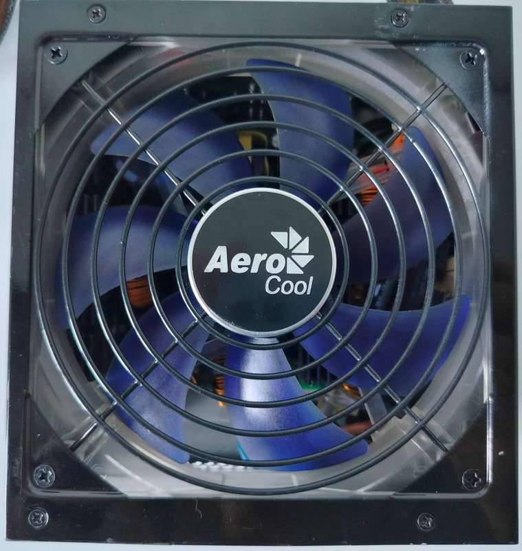 Aero Cool E85M 700watt modular power supply 80plus bronze
