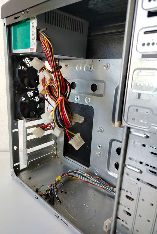 Tower Case with carry handle and 350W ATX power supply