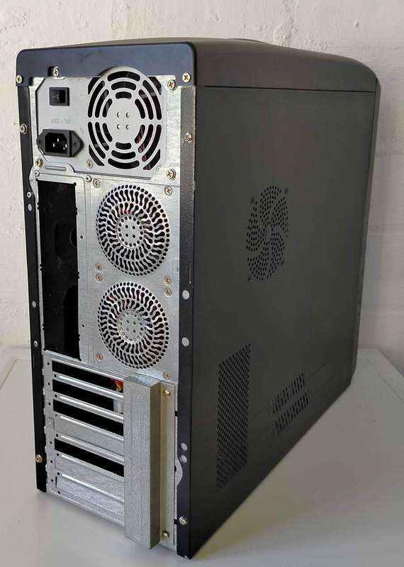 Tower Case with carry handle and 350W ATX power supply