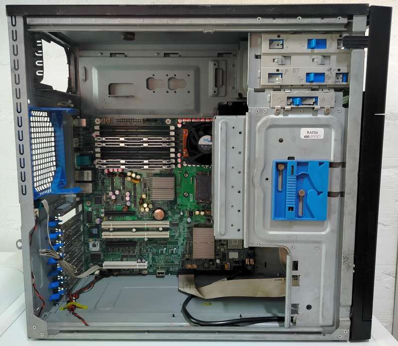 Intel Xeon Server | 8GB RAM | For spares or repair | Used to boot but just stopped